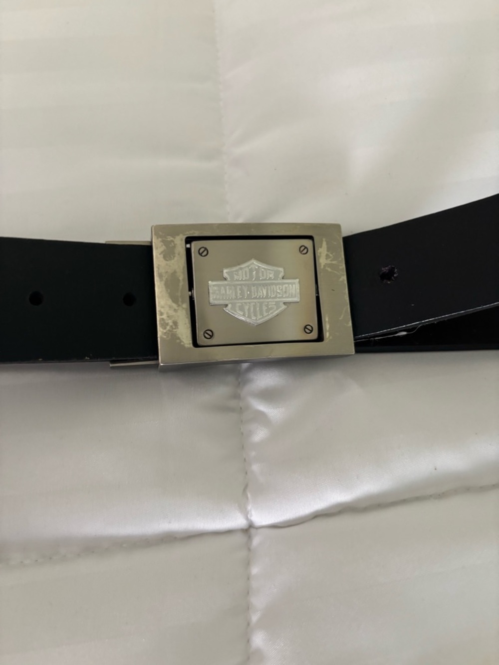 Harley-Davidson Black Leather Belt with Brushed Silver Emblem Buckle size 40 - Picture 2 of 6